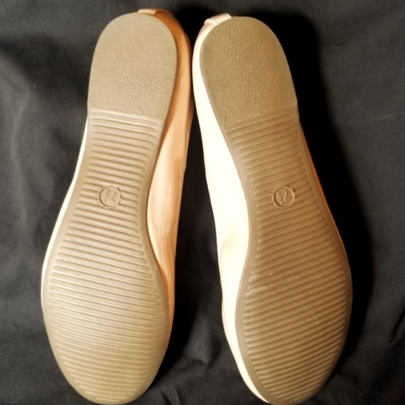 NWT, NEW Women's Rohb Joyce Azria Corsica II Ballerina Flats - Picture 7 of 10